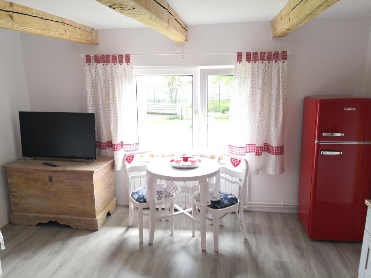 Вилла Red Bed Jankowice  Экстерьер фото